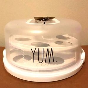 Rae Dunn Yum cupcake/cake carrier